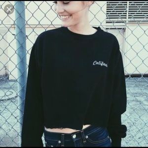 BRANDY MELVILLE CROPPED CREWNECK